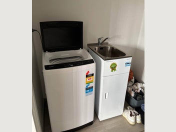 Image 1 of 5