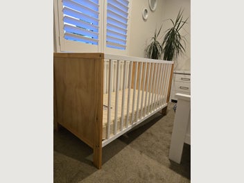 Image 1 of 7