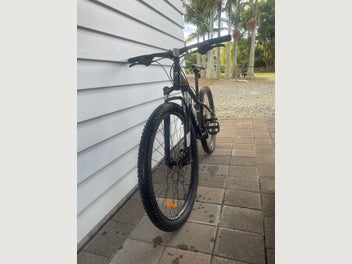 Image 1 of 7
