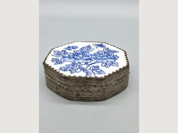 Image 1 of 5