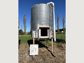 Image 1 of 3