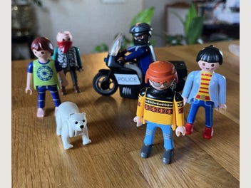Image 1 of 4