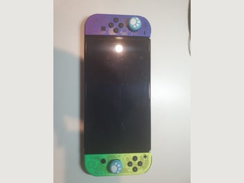 Image 1 of 8