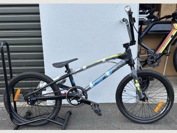 Image 1 of 10
