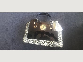 Image 1 of 7