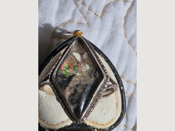 Image 1 of 9