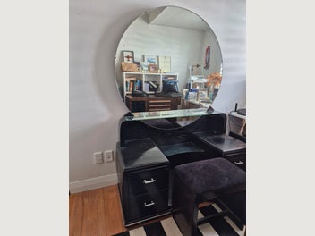 Image 1 of 8