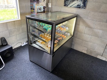 Image 1 of 5