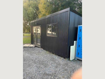 Image 1 of 7