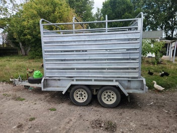 Image 1 of 4
