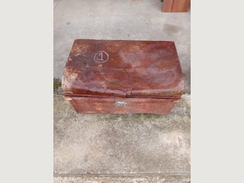 Image 1 of 3
