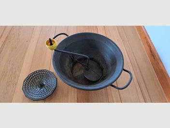 Image 1 of 6