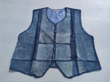 Image 1 of 5