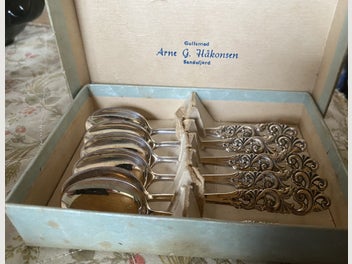Image 1 of 5