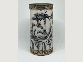 Image 1 of 7