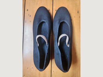 Image 1 of 5