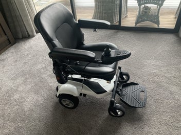 Image 1 of 6