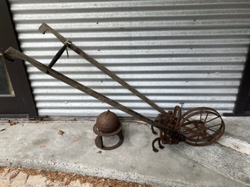 Image 1 of 4