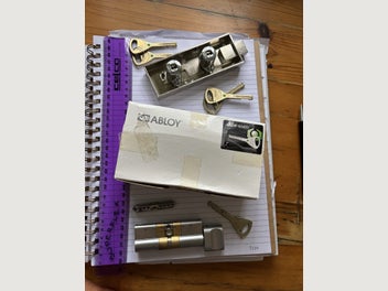 Image 1 of 7