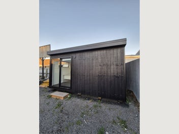Image 1 of 4