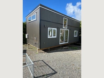 Image 1 of 20