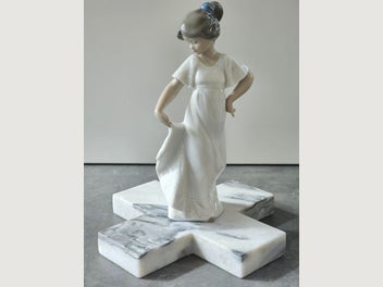 Image 1 of 8