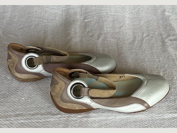 Image 1 of 5