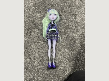 Image 1 of 3