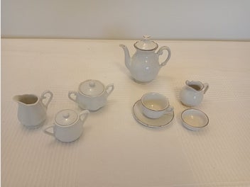 Image 1 of 6