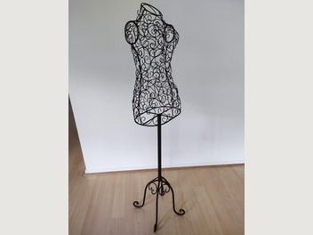 Image 1 of 6