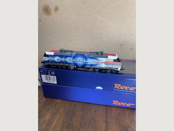 Image 1 of 3