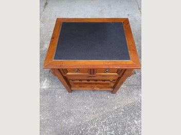 Image 1 of 7