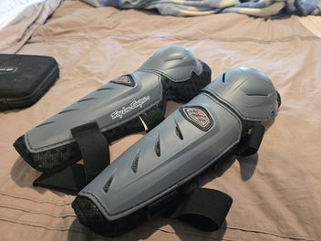 Image 1 of 2