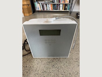 Image 1 of 6