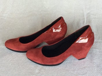 Image 1 of 5