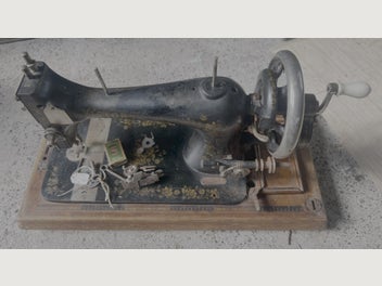 Image 1 of 4