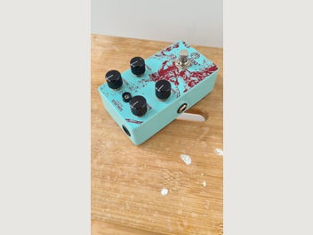 Image 1 of 5