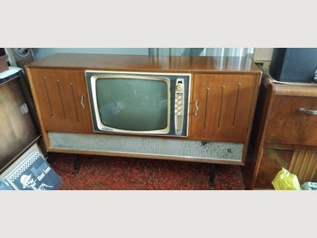 Image 1 of 8