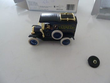 Image 1 of 7