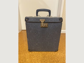 Image 1 of 3