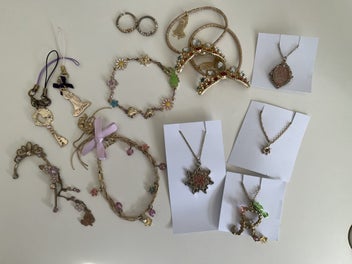Image 1 of 1