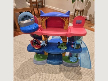 Image 1 of 8