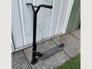 Image 1 of 7
