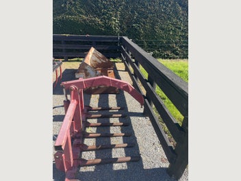 Image 1 of 5