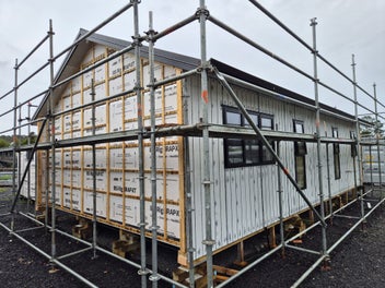 Image 1 of 6