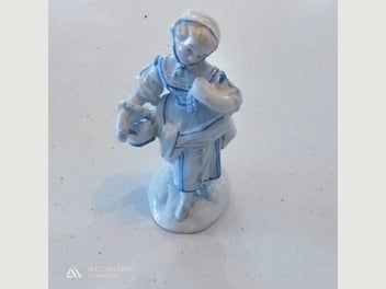 Image 1 of 8