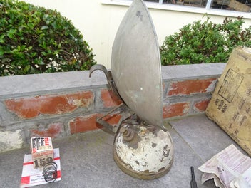 Image 1 of 8