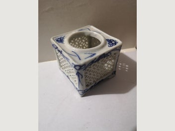 Image 1 of 4