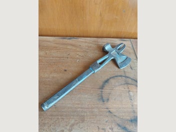 Image 1 of 5