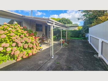Image 1 of 18